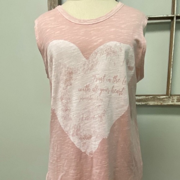 Ladies top by Alternative "Trust in the Lord with all your heart" size medium - Picture 5 of 8